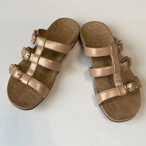 - Vionic rose gold 3 strap Misa sandal size 8